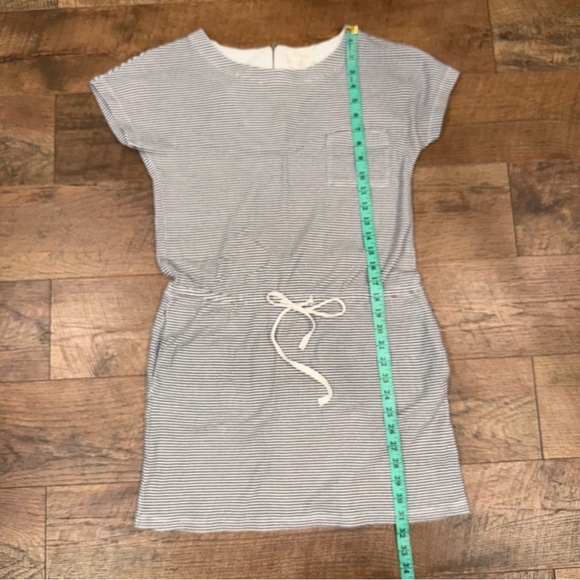 Lou & Gray Drawstring Waist Casual Dress - Picture 15 of 16